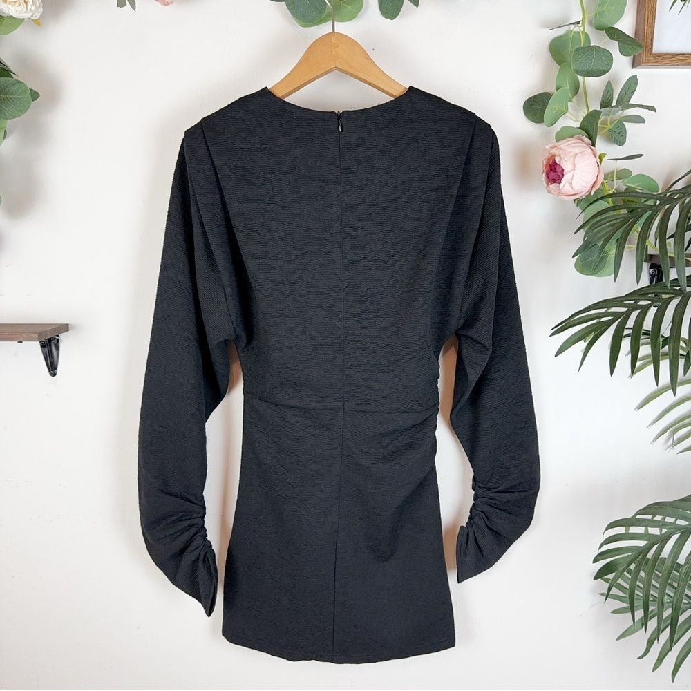 En Saison NWT Ada Ruched Mini Dress in Black Size Small - Picture 9 of 10